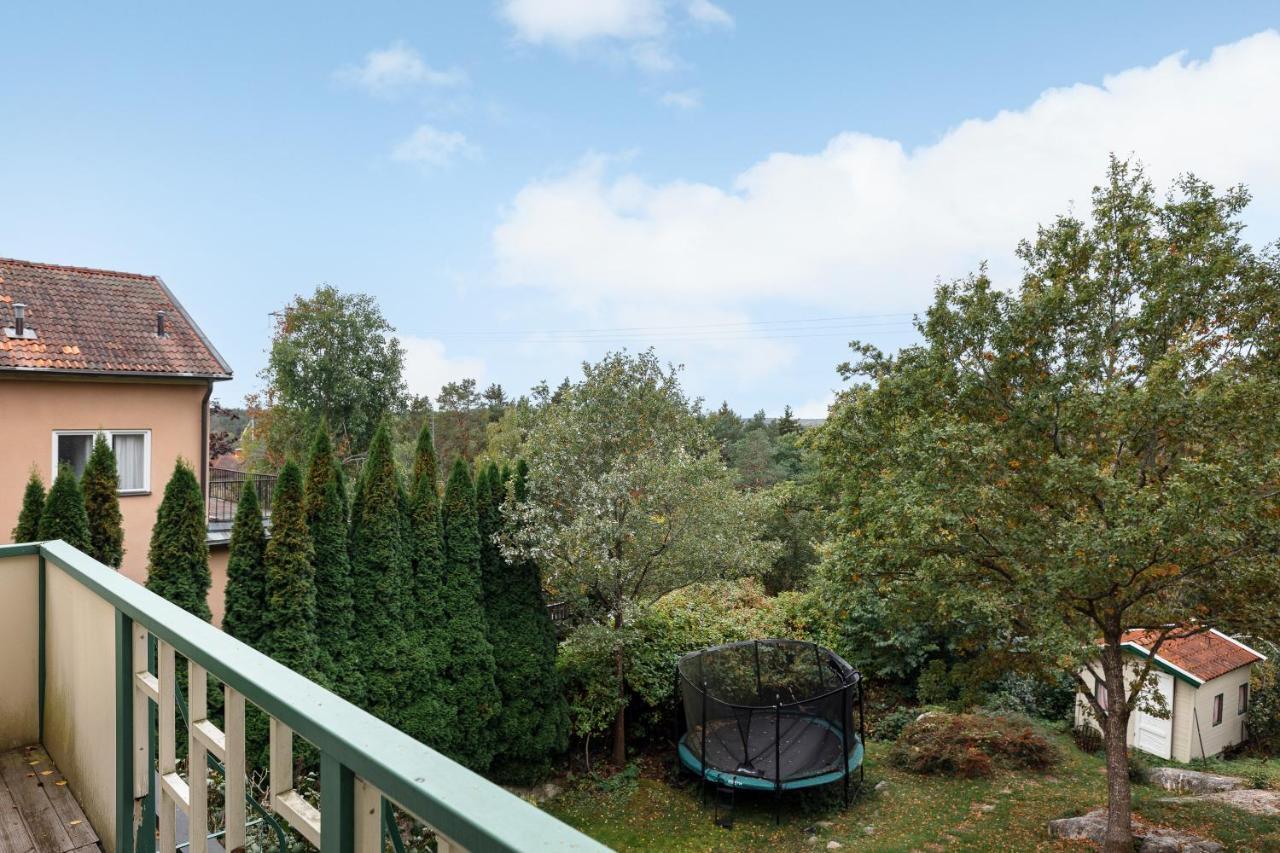 Fantastic 4 Bedroom Home In Bromma With Everything Stockholm Eksteriør billede